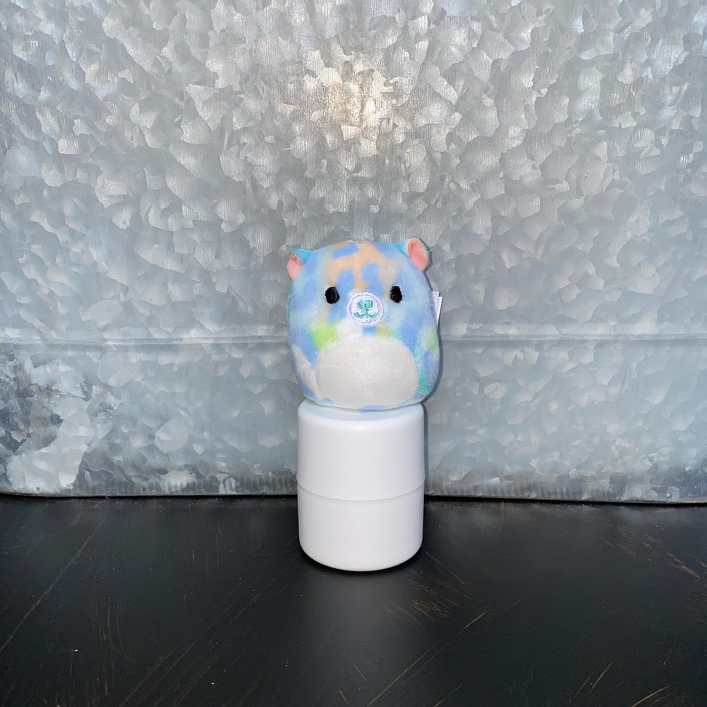 Micromallow | Squishmallow 2.5” Lindsay Leopard